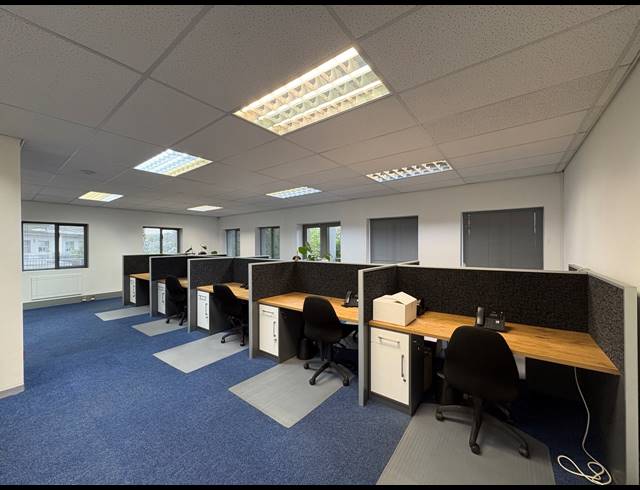 197M² OFFICE TO LET IN CENTURY CITY